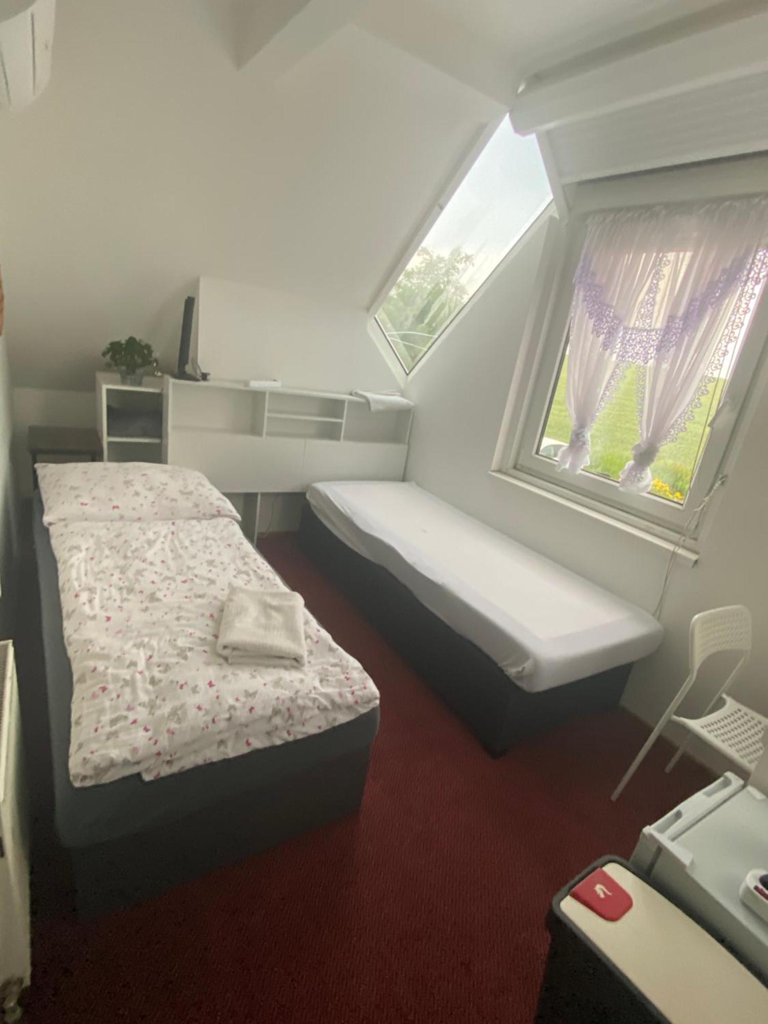 Homestay U Hanky Zdiby Exterior foto